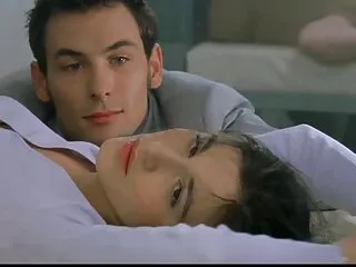El hombre se folla duro a ver pelicula de pornografia la perra