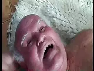 Una chica con ver pelicula xxx en español un vestido rosa le hizo una mamada a un cliente