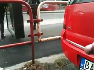 El jefe se folla peliculas xxx recientes a una rubia ante las narices de sus compañeros