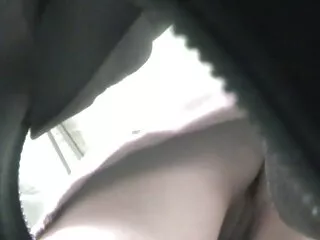 Belleza ver peliculas en español xxx rizada se sentó en un restaurante para un postre de proteínas