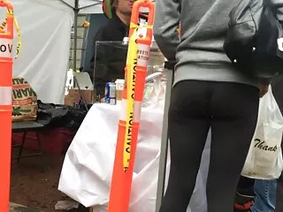 En el casting, la belleza filmó a sus parejas peliculas xxx dobladas al español sexuales en cámara.